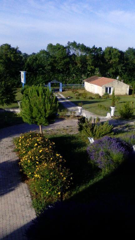 Chateau Sainte Marie Hotel Dompierre-sur-Charente Esterno foto